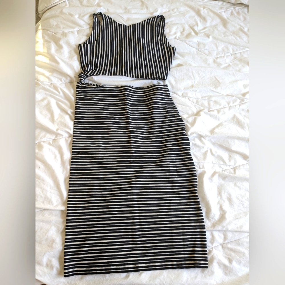 Zara two pieces (attached with a knot) dress, M